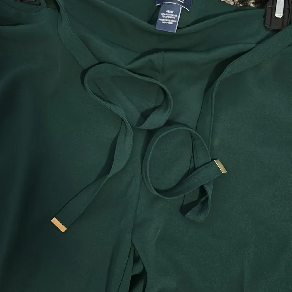 New York & Company Green Straight Leg Pants - Picture 3 of 3